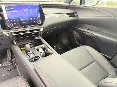 Used 2026 Lexus RX 350 w/ Convenience Package AWD/4WD image 19