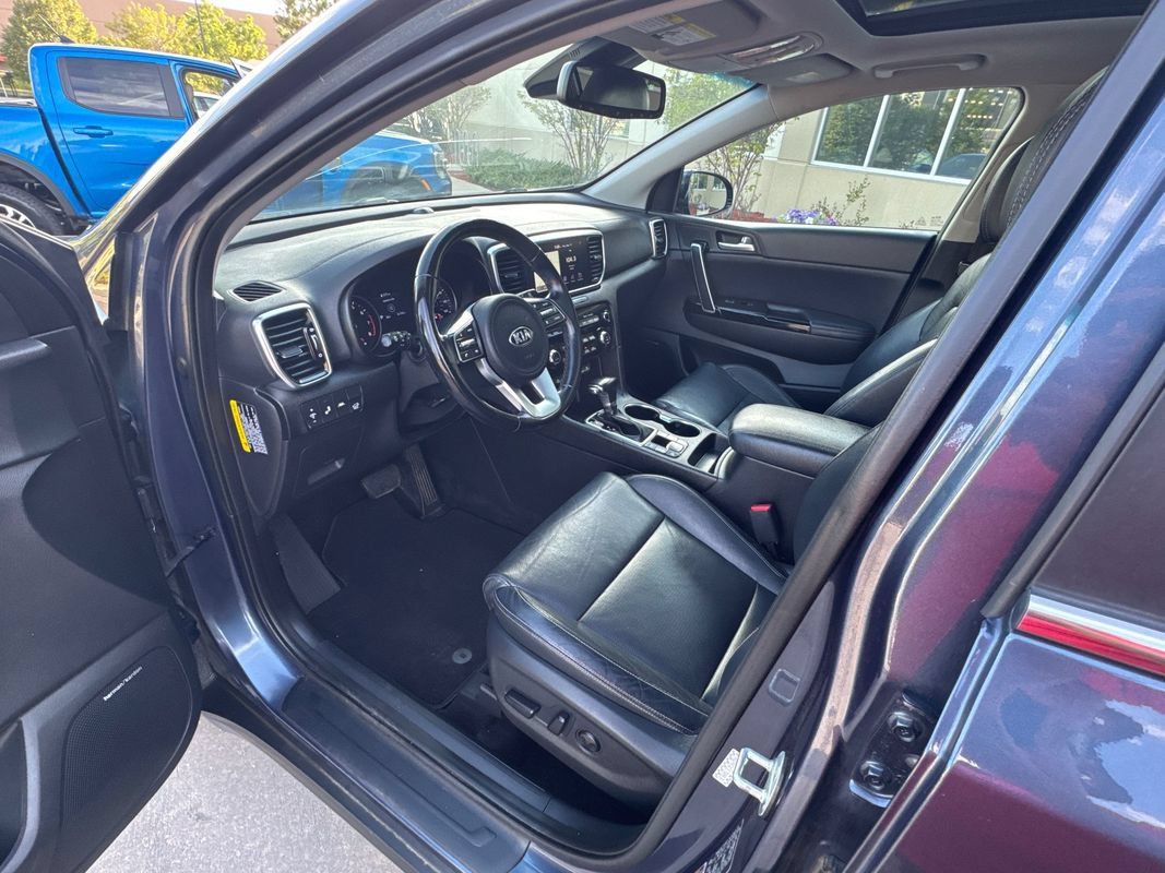 Used 2020 Kia Sportage EX w/ EX Technology Package AWD/4WD image 30