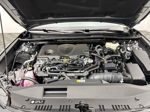 Used 2025 Toyota Camry SE AWD/4WD image 20