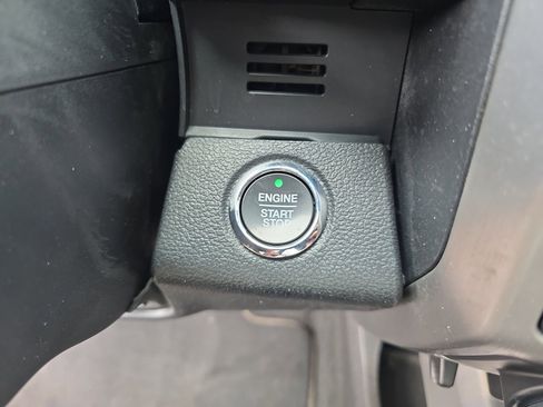 Used 2019 Ford F150 Platinum w/ Equipment Group 701A Luxury image 27