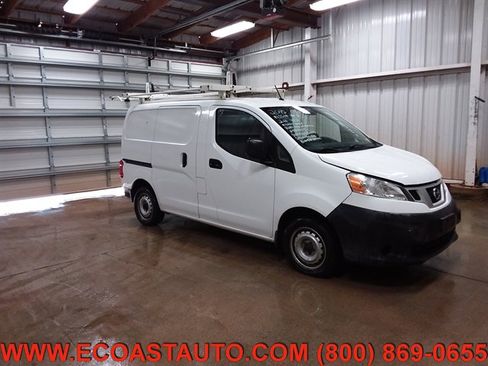 Used 2015 Nissan NV200 S image 1