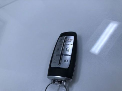 Used 2023 Genesis GV70 2.5T w/ Select Package image 34