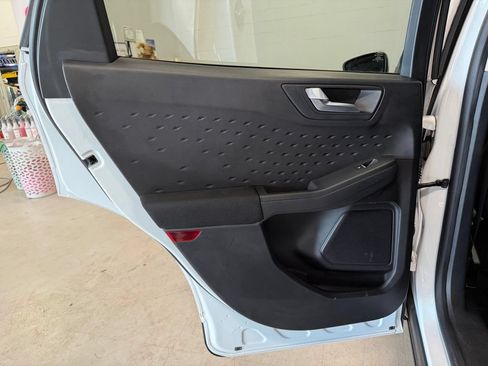 Used 2020 Ford Escape SE AWD/4WD image 11