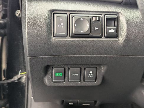 Used 2017 Nissan Sentra S image 21