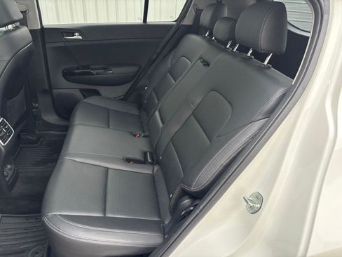 Used 2022 Kia Sportage EX image 30