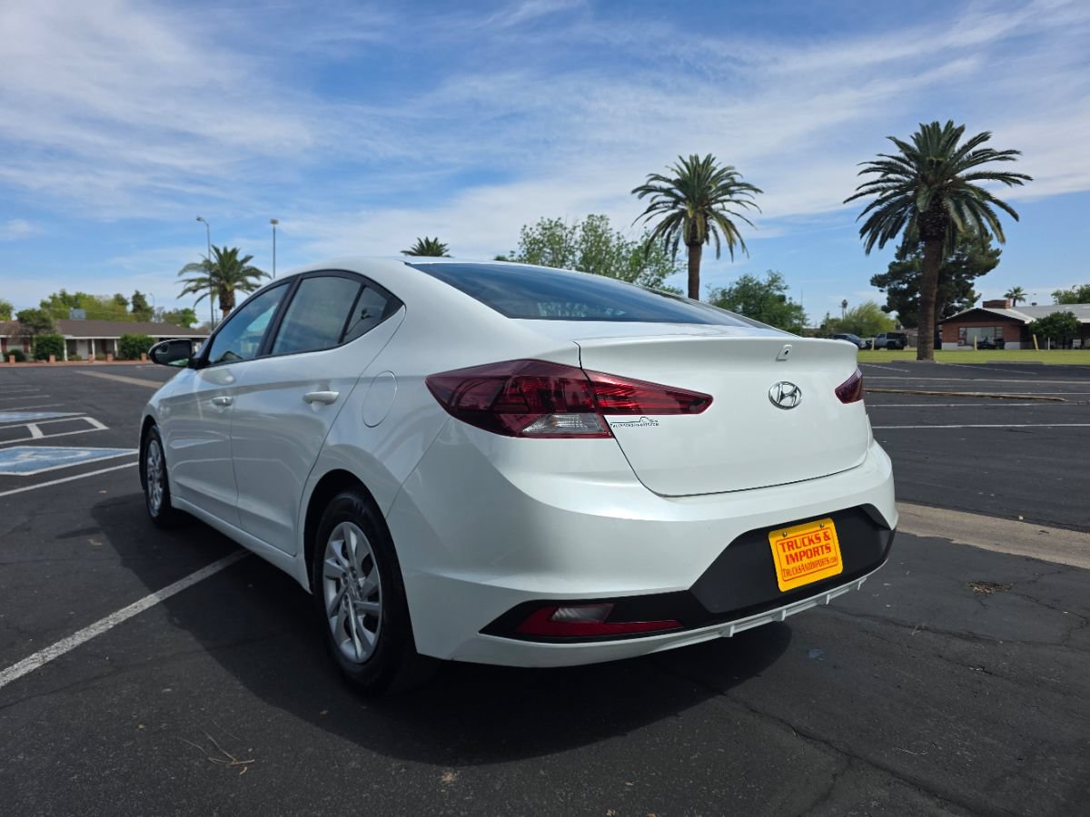 Used 2019 Hyundai Elantra SE w/ Cargo Package FWD image 7