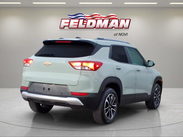 Used 2025 Chevrolet TrailBlazer LT w/ Convenience Package AWD/4WD image 6