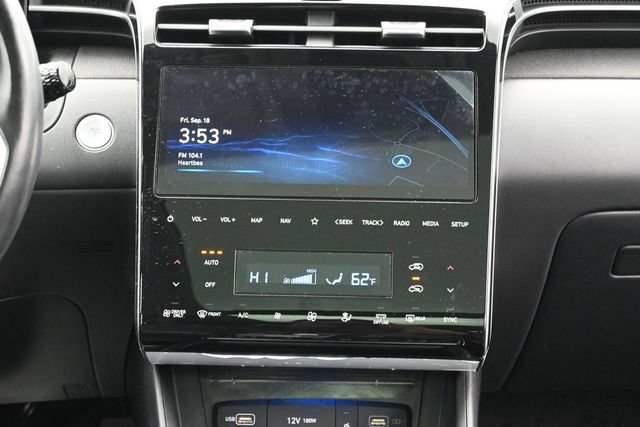 Used 2023 Hyundai Tucson Limited AWD/4WD image 17