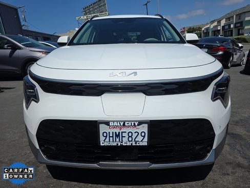 Used 2023 Kia Niro Wave image 2