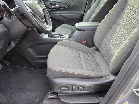 Used 2024 Chevrolet Equinox LT FWD image 10
