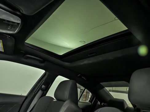 Used 2019 Dodge Charger R/T w/ Driver Confidence Group RWD image 19