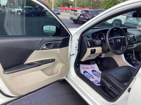 Used 2014 Honda Accord LX image 14