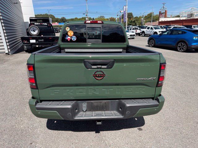 Used 2022 Nissan Frontier PRO-4X AWD/4WD image 3