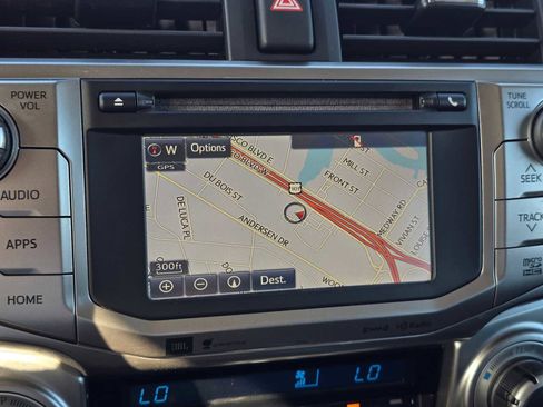 Used 2016 Toyota 4Runner Limited image 31