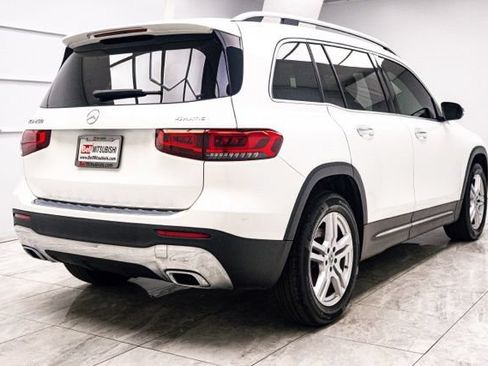 Used 2022 Mercedes-Benz GLB 250 4MATIC image 9