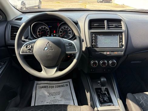 Used 2024 Mitsubishi Outlander Sport AWD image 25