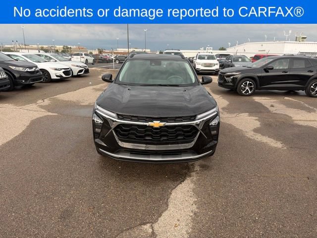 Used 2025 Chevrolet Trax LT FWD image 25