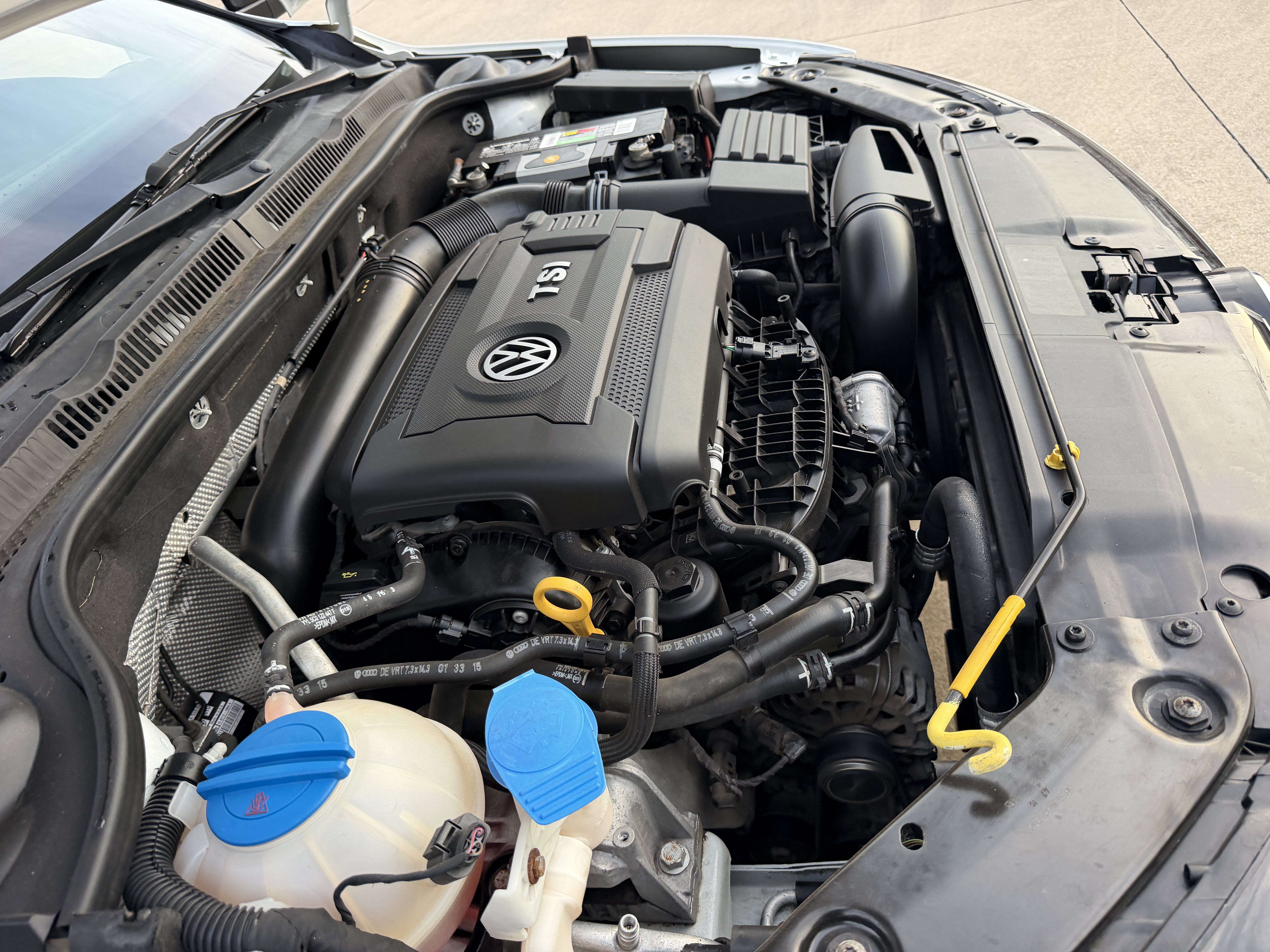 Used 2016 Volkswagen Jetta Sport FWD image 40