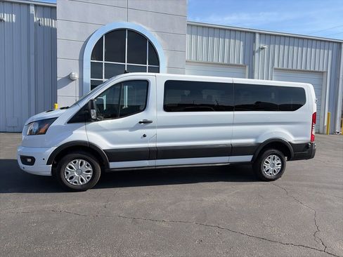 Used 2024 Ford Transit 350 XLT image 4