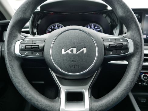 Used 2023 Kia K5 LXS image 25