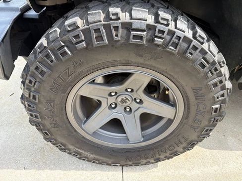Certified 2016 Jeep Wrangler Unlimited Rubicon w/ Connectivity Group AWD/4WD image 9