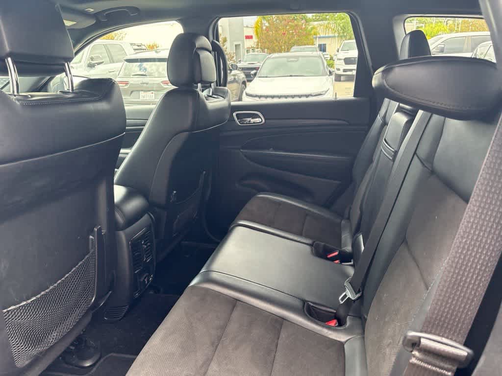 Used 2019 Jeep Grand Cherokee Altitude RWD image 9
