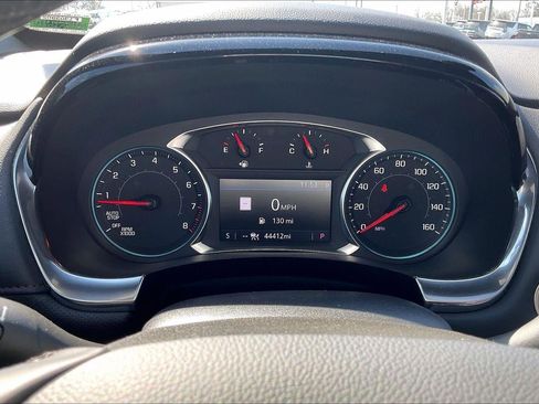 Used 2023 Chevrolet Traverse RS image 21