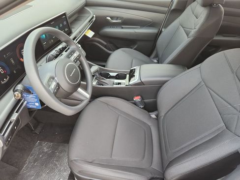 New 2026 Hyundai Tucson SE image 9