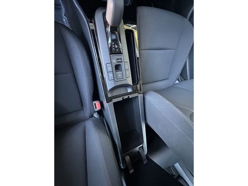 Used 2024 Toyota Prius Prime SE image 30