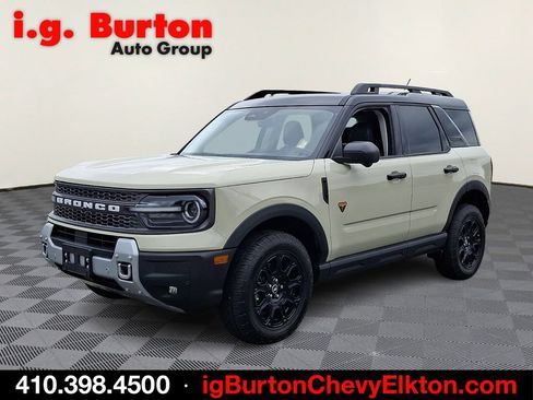 Used 2025 Ford Bronco Sport Badlands w/ Badlands Tech Package AWD/4WD image 3