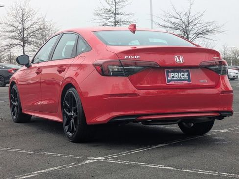 Used 2025 Honda Civic Sport image 8