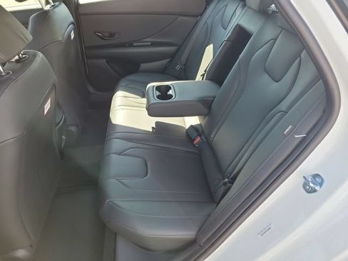 New 2026 Hyundai Elantra SEL Sport FWD image 28