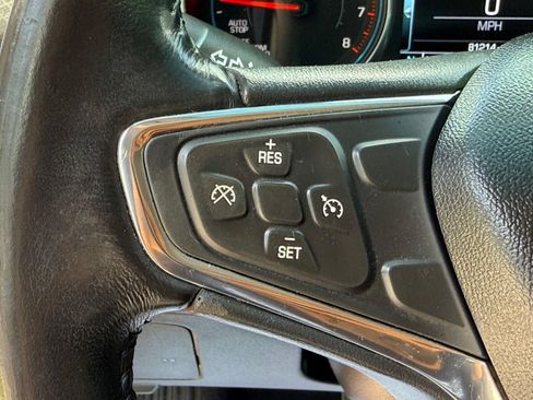 Used 2018 Chevrolet Malibu LT FWD image 32