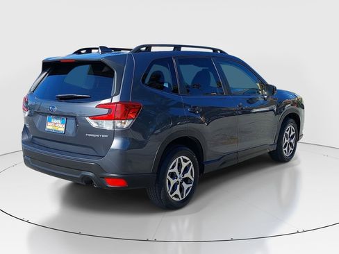 Certified 2023 Subaru Forester Premium image 7