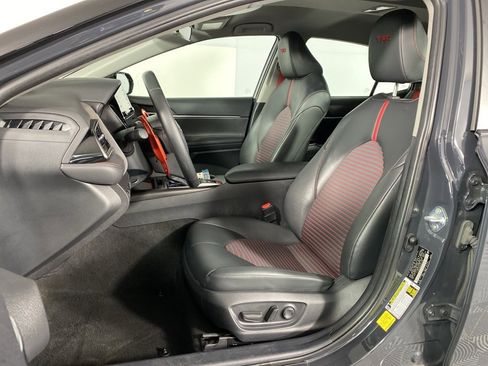 Used 2023 Toyota Camry XSE image 23
