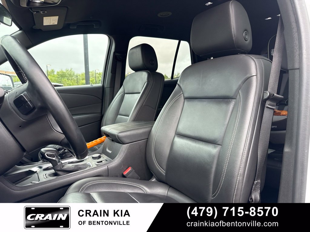 Used 2023 Chevrolet Traverse LT AWD/4WD image 17