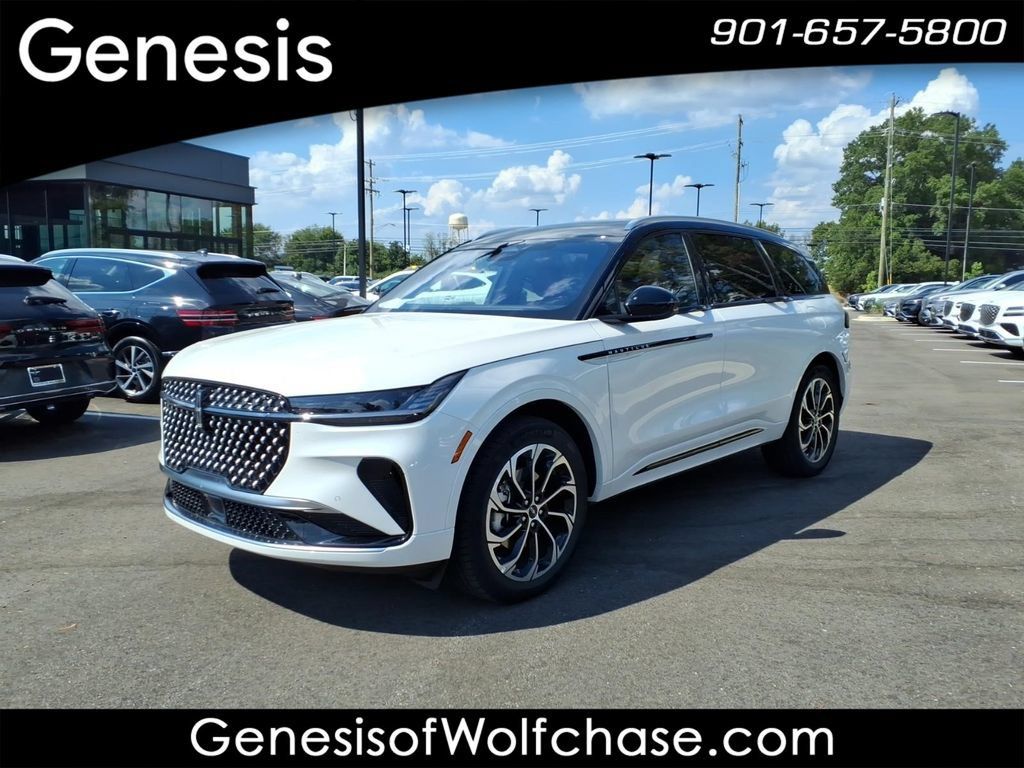 Used 2026 Lincoln Nautilus Reserve AWD/4WD image 1