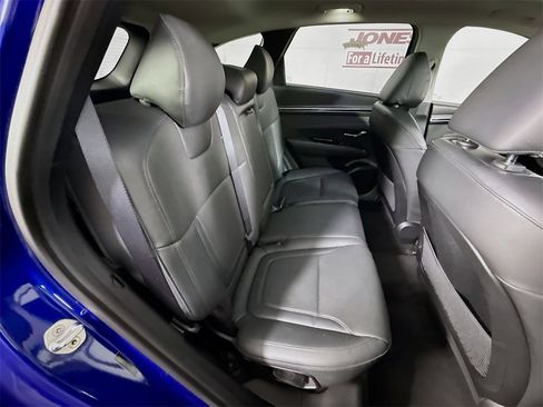 Certified 2022 Hyundai Tucson Limited w/ Winter Package image 33