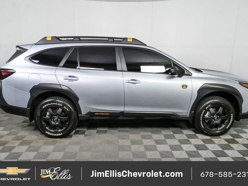 Used 2025 Subaru Outback Wilderness w/ Wilderness Package AWD/4WD image 2
