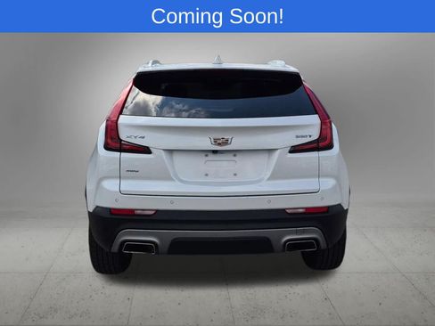 Used 2023 Cadillac XT4 Premium Luxury w/ Cold Weather Package AWD/4WD image 5
