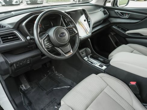 Used 2024 Subaru Ascent Premium w/ Convenience Package image 6