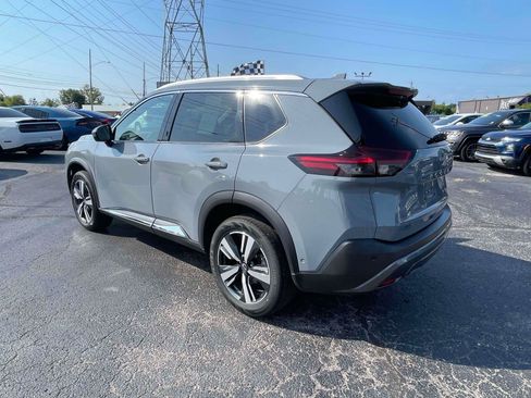 Used 2023 Nissan Rogue SL w/ SL Premium Package FWD image 5