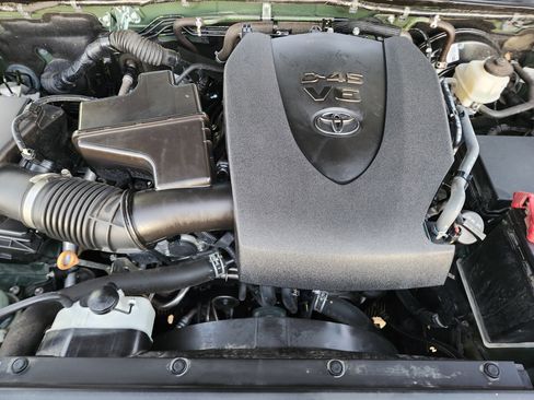 Used 2022 Toyota Tacoma TRD Sport image 40