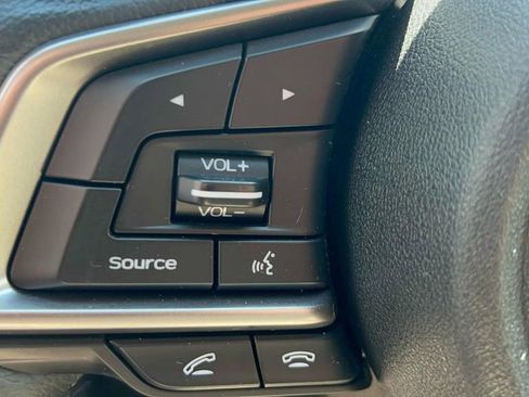 Certified 2022 Subaru Outback Limited image 11