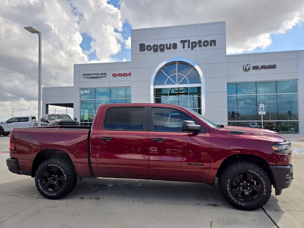 Used 2025 RAM 1500 Warlock AWD/4WD image 2