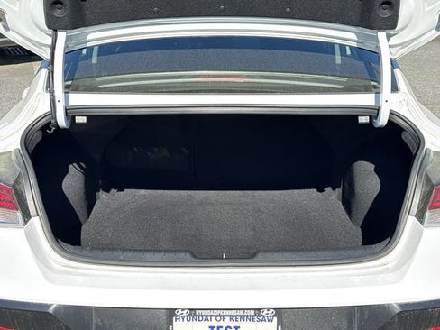 Certified 2025 Hyundai Elantra SEL FWD image 18