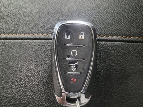 Used 2018 Chevrolet Traverse LT AWD/4WD image 32