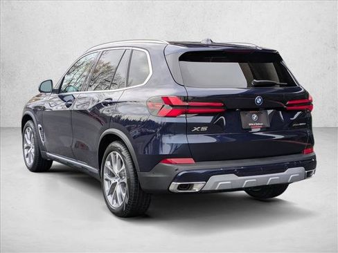 New 2026 BMW X5 xDrive50e image 8