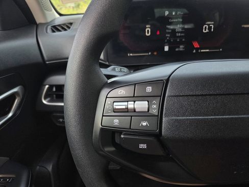 Used 2025 Kia K4 FWD image 25