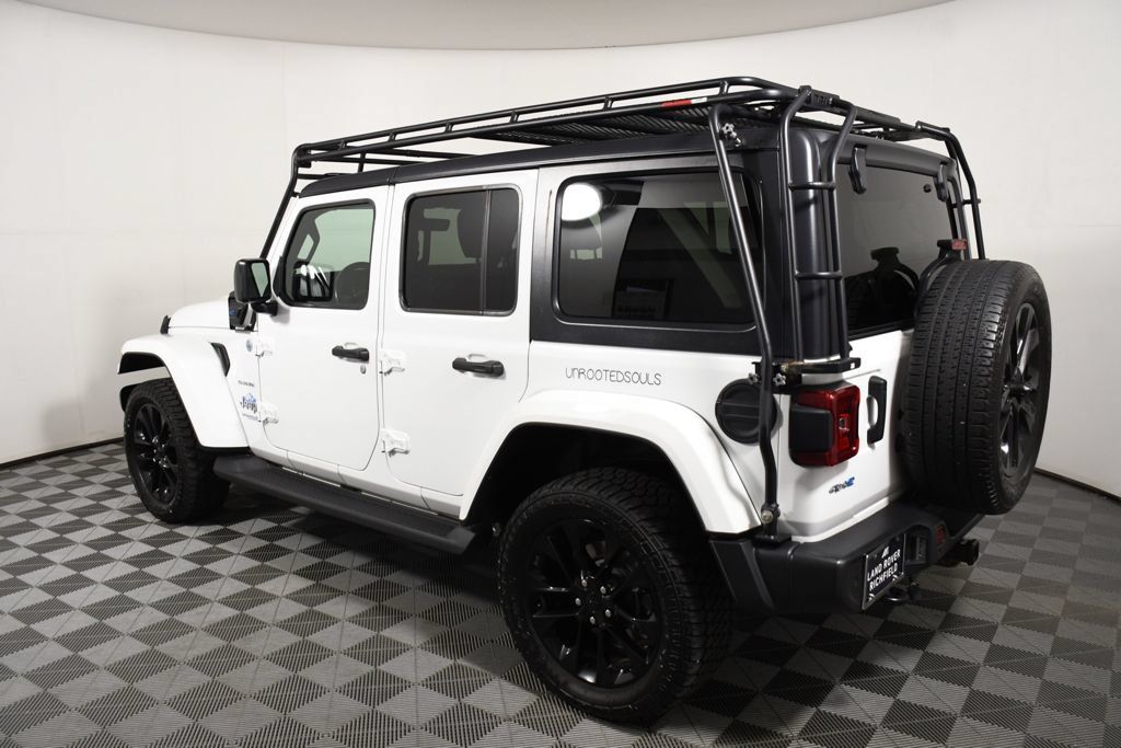 Used 2021 Jeep Wrangler Unlimited Sahara w/ Cold Weather Group AWD/4WD image 3